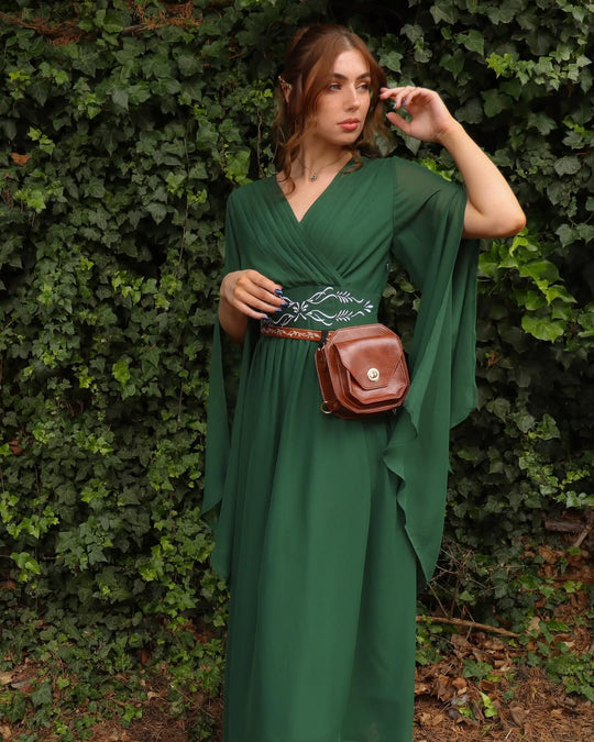 Pros and Cons of Scarlet Darkness Clothing from Customer Perspectives