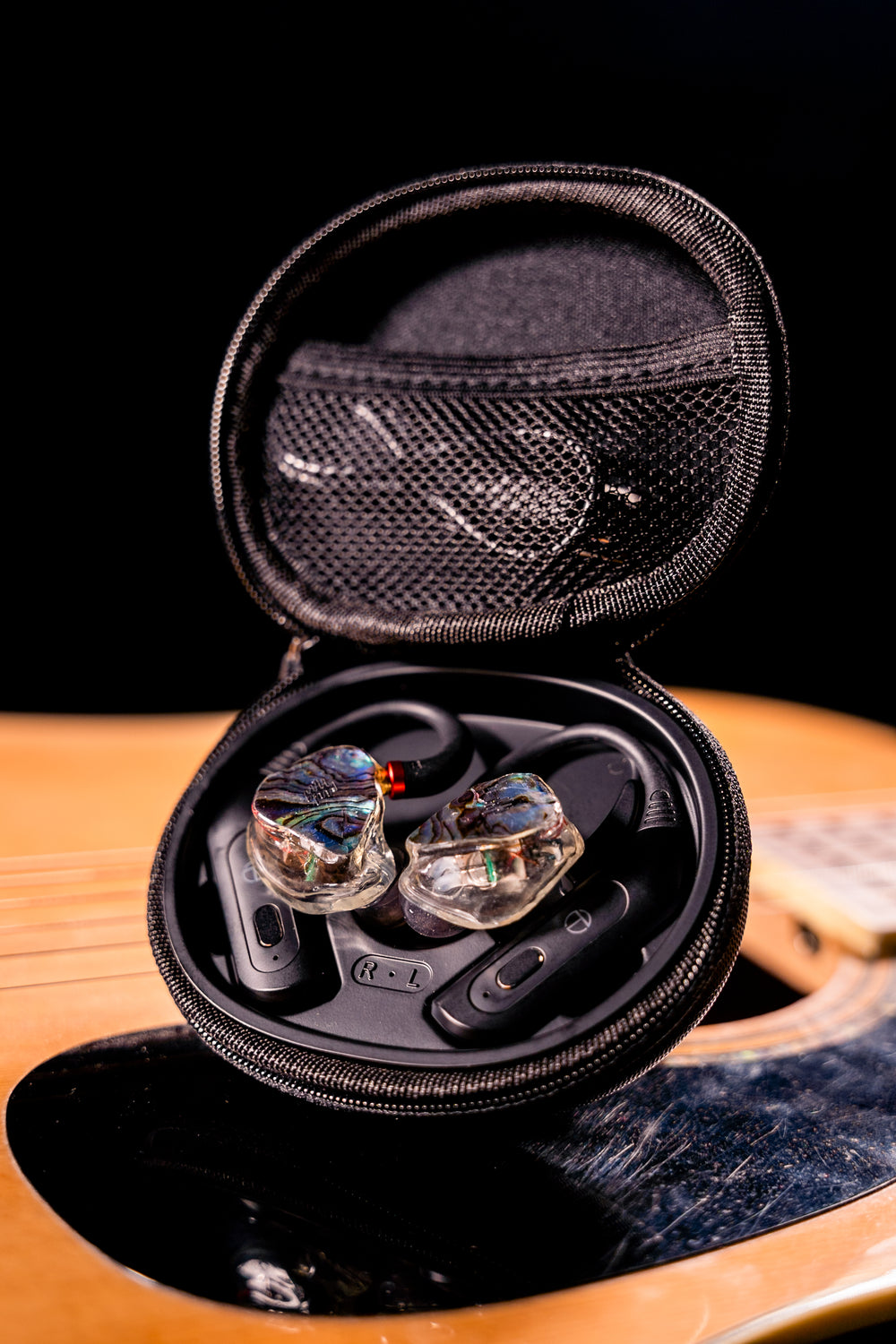 Pros and Cons of WAVS Custom Earphones